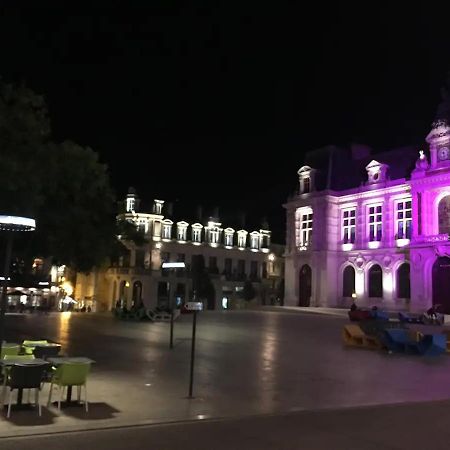 Le Square : Appartement Climatise En Centre Ville Poitiers Exterior photo